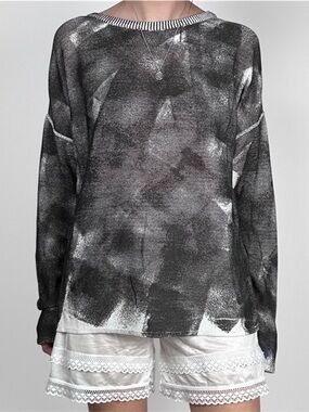Sarah Pacini Black & White Roller Painted Sweater